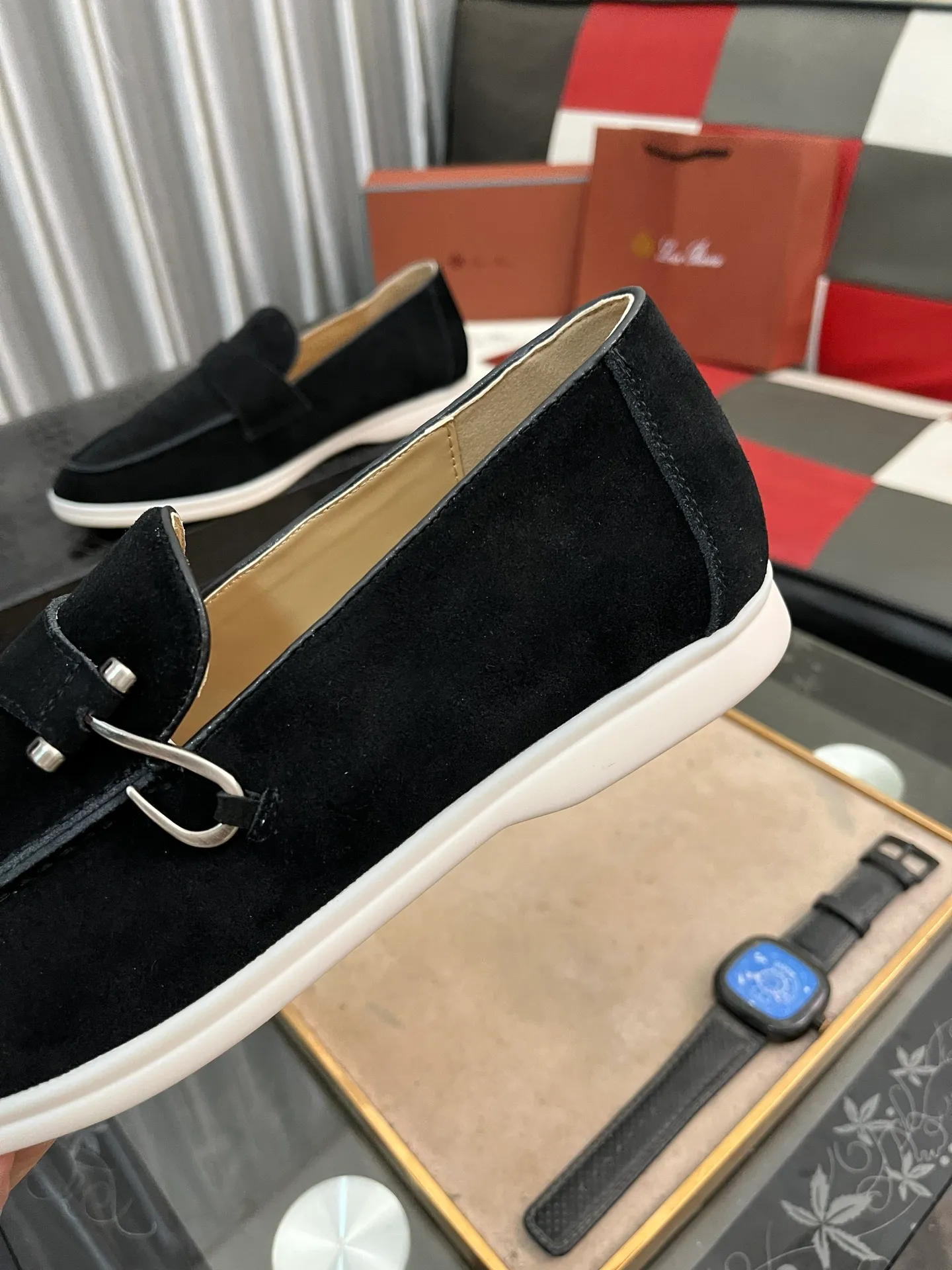 Men's Men's Shoes💰420⌚️⌚️【Loro Piana】LP couple's casual sneakers. Simple and fashionable, the upper is made of cow suede and leather. Sheepskin feet. Custom rubber sole. Size: Female 35-42 (35, 41, 42, 43 customized are non-refundable) Male 38-46 (45, 46 customized)